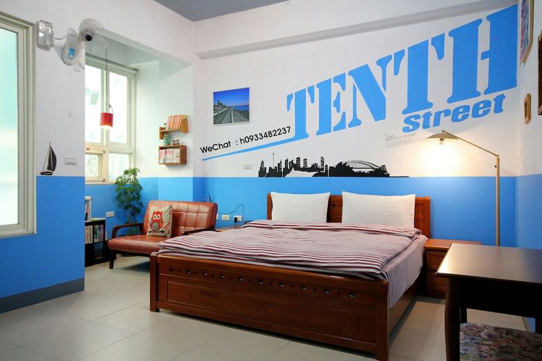 Ten Street B&B