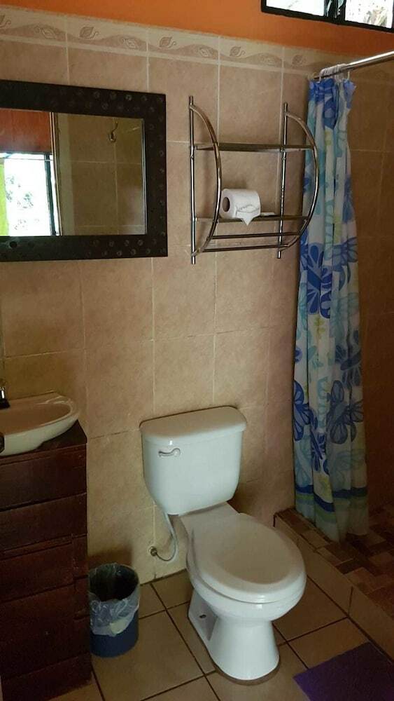 Hostal Portal De Champey