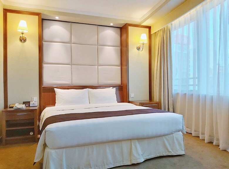 South Pacific Hotel