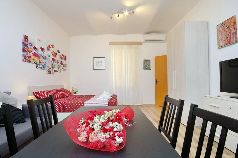 Apartamento Holiday Rental San Lorenzo District