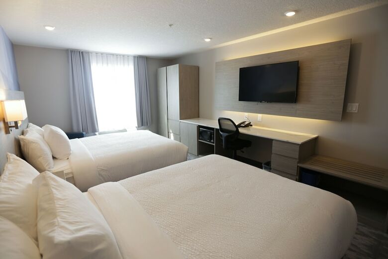 Hotel Days Inn By Wyndham Calgary North Balzac