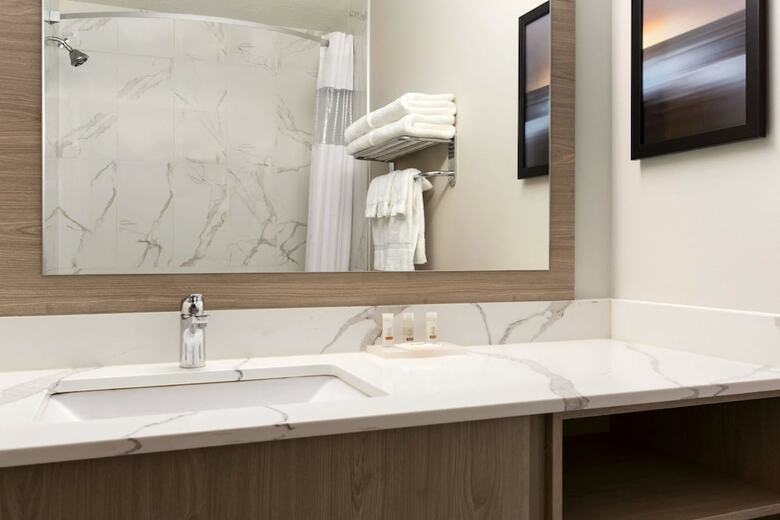 Hotel Days Inn By Wyndham Calgary North Balzac