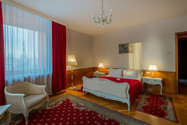 President-hotel