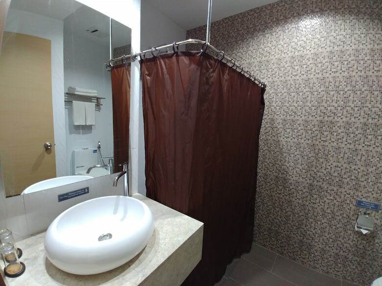 Hotel Bed+bath Serviced Suites