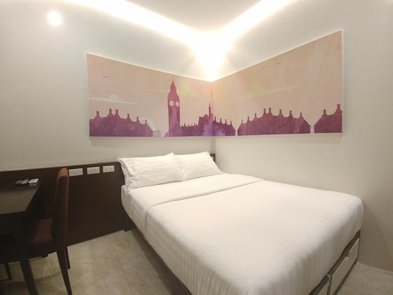 Hotel Bed+bath Serviced Suites