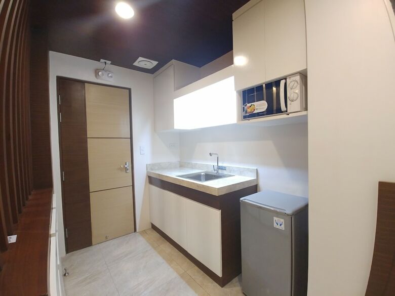 Hotel Bed+bath Serviced Suites