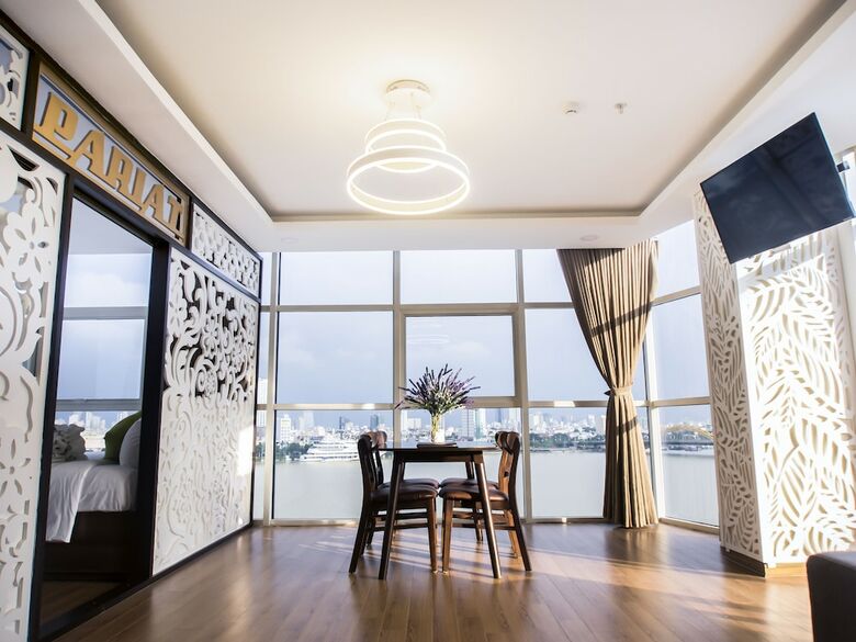 Pariat Hotel