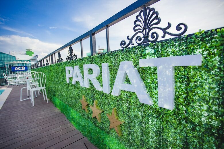 Pariat Hotel