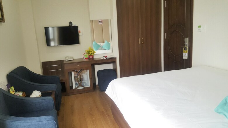 Pariat Hotel
