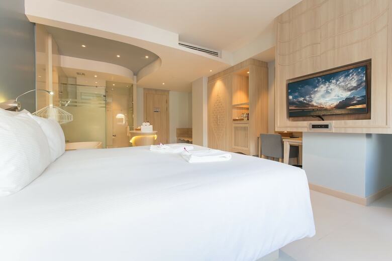 Hotel Beyond Patong