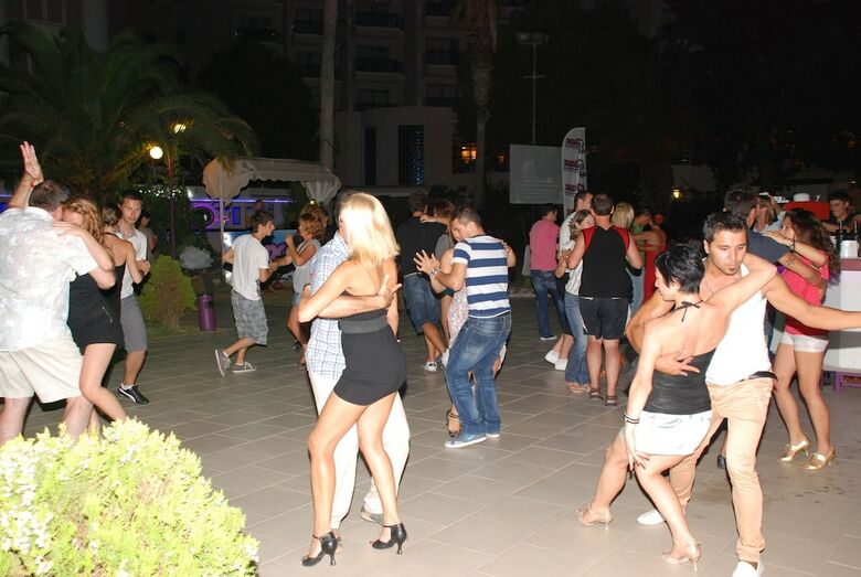 Dora Beach Hotel