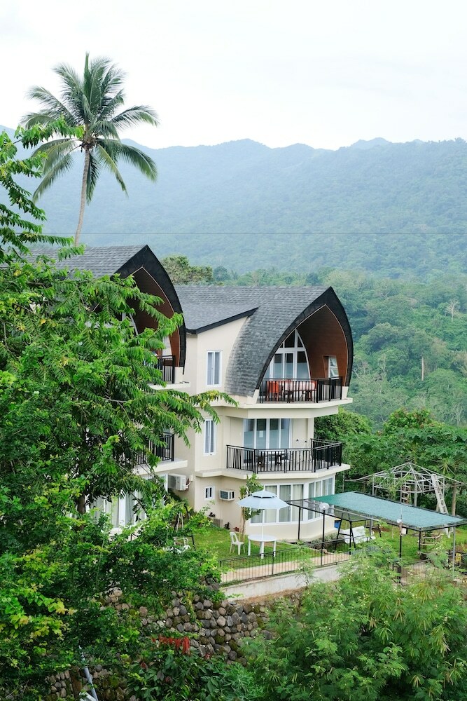 Hotel The Duyan House At Sinagtala Resort