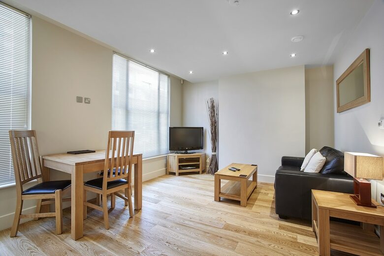 Apartamentos Bank House By Flying Butler