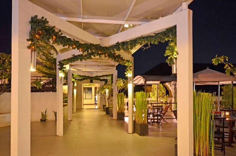 The Axana Hotel