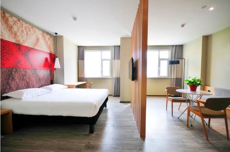 Hotel Ibis Lanzhou Train Station