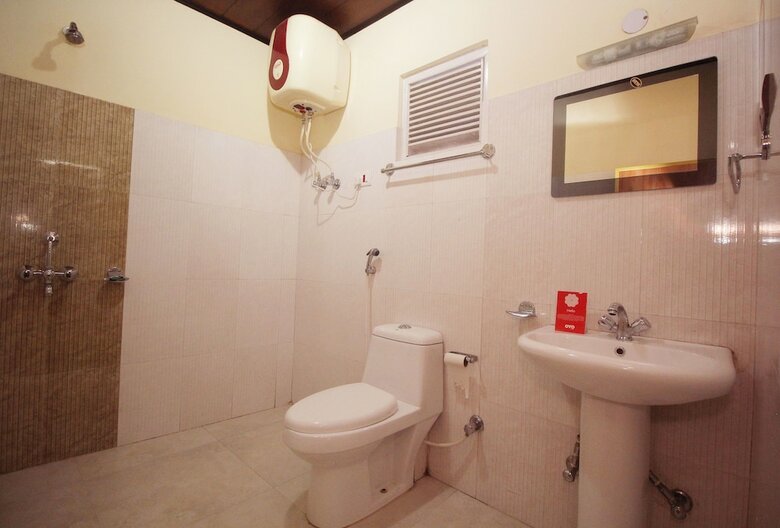 Oyo 8701 Hotel Silk Route Residency