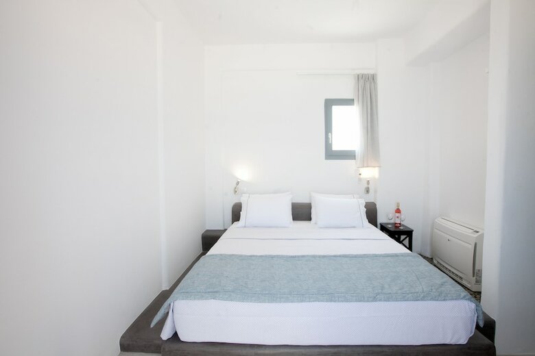 Hotel Adelante 88