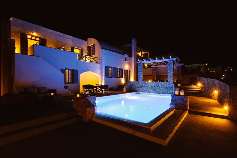 Hotel Adelante 88