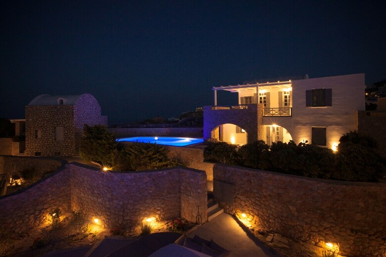 Hotel Adelante 88