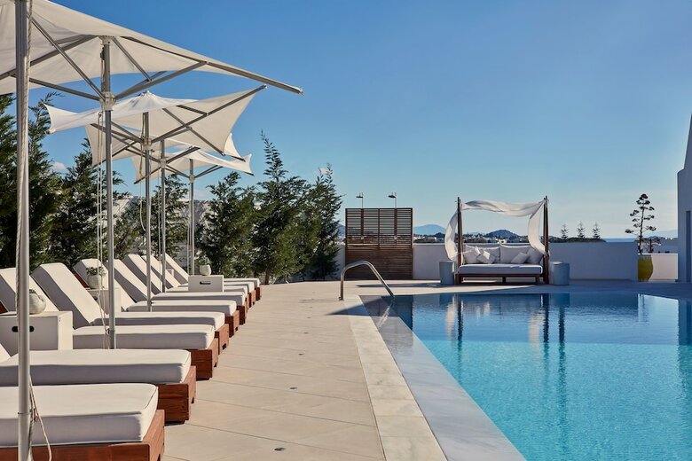 18 Grapes Hotel