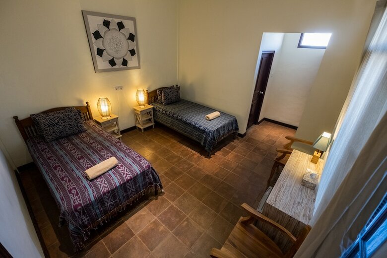 Hotel Easy Surf Camp