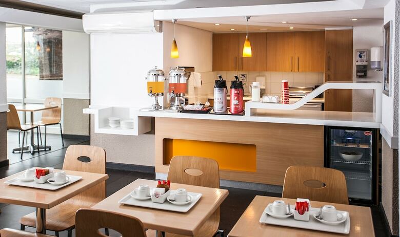 Hotel Sun1 Or Tambo
