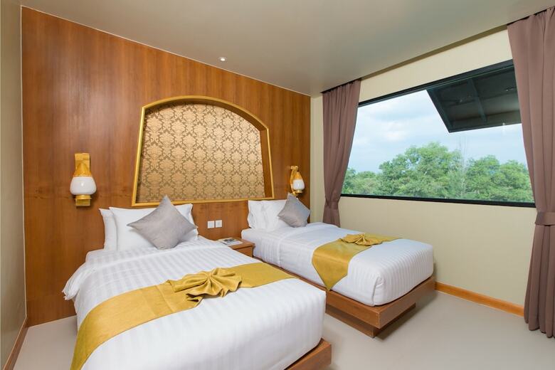 Hotel Maikhao Palm Beach Resort