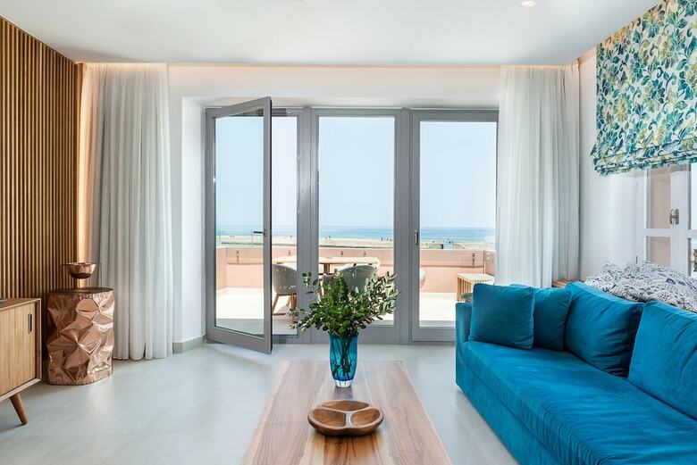 Hotel Avra Apartments Venetian Harbour