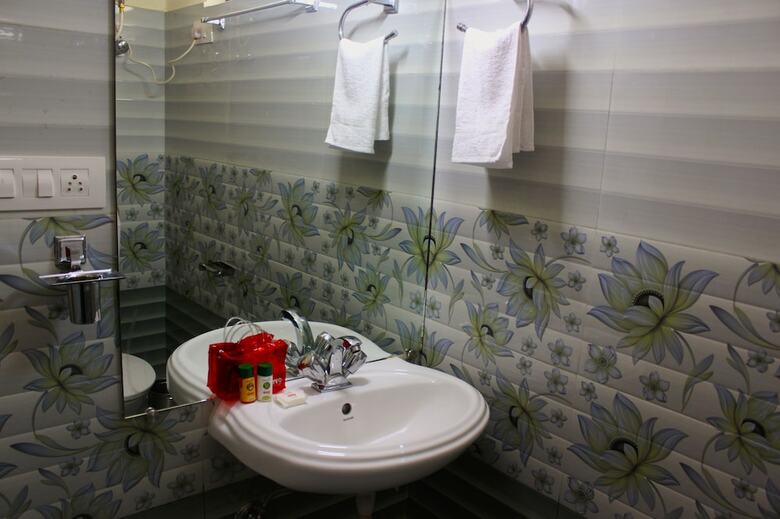 Oyo 4205 Hotel Anuj Regency