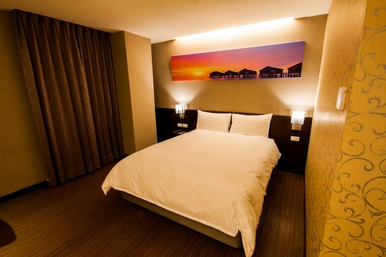 Golden Pacific Hotel