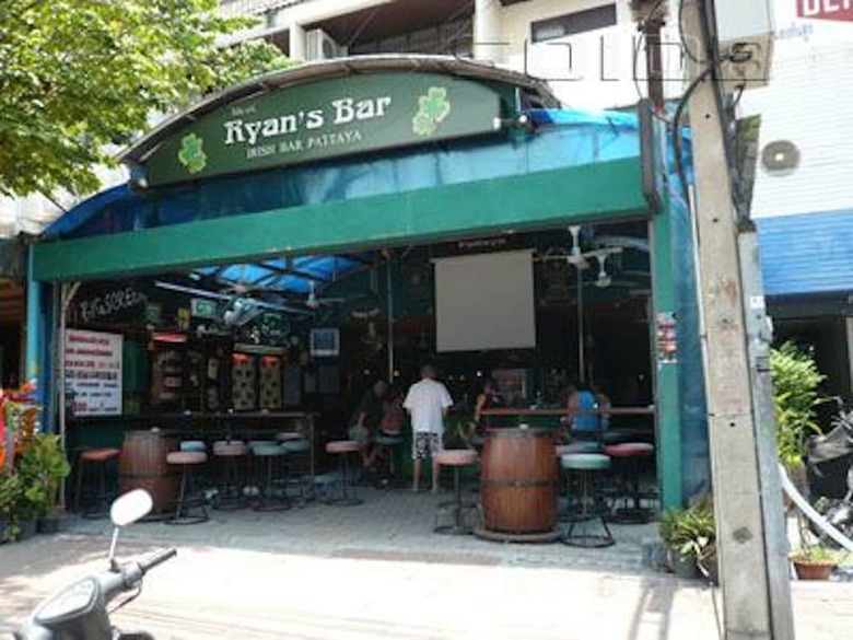 Hotel Ryan's Bar