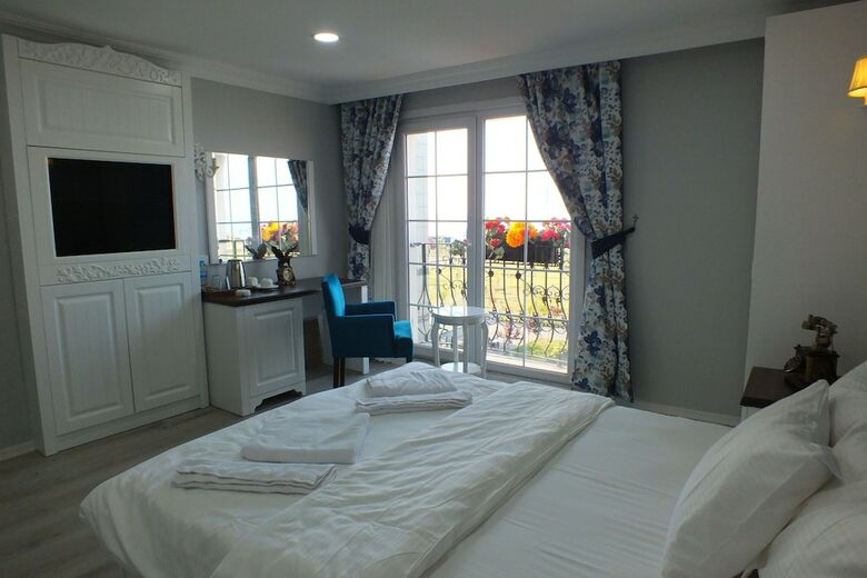 Real King Boutique Hotel
