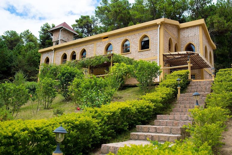 Hotel Le Chateau Du Lac