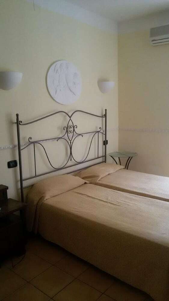 Hotel Bella Napoli