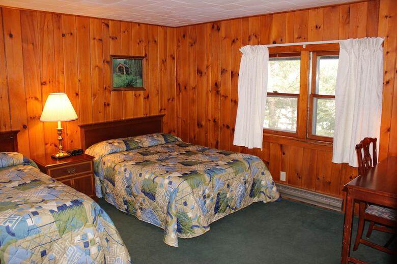 Hotel Nootka Lodge