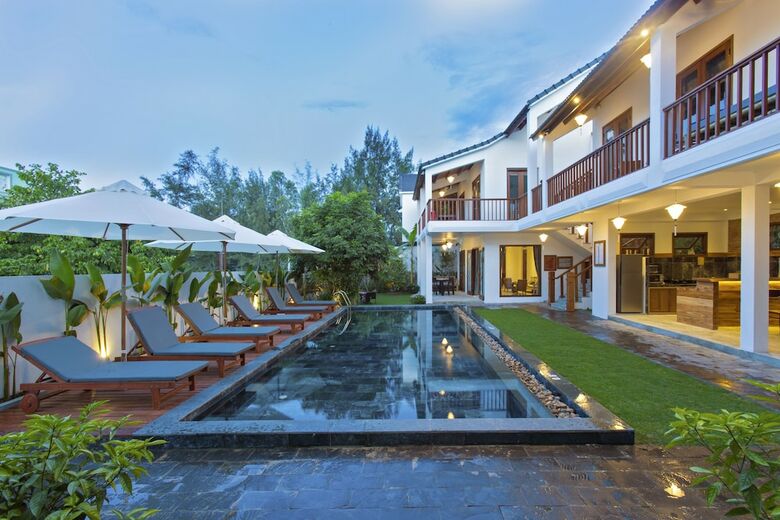 Hotel Vinabeach Villas