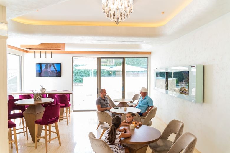 Hotel Kadmo