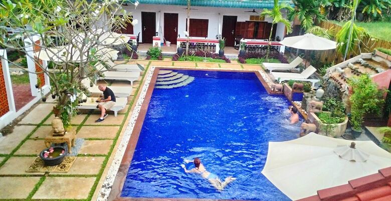Hotel Baystone Resort
