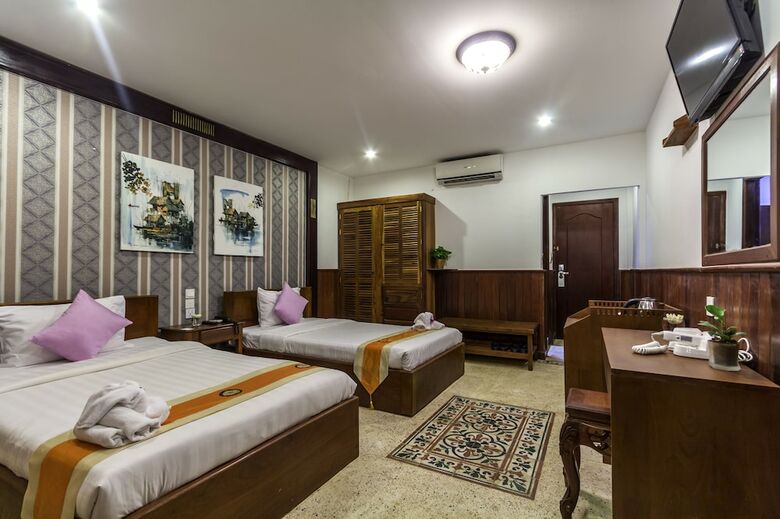Hotel Baystone Resort