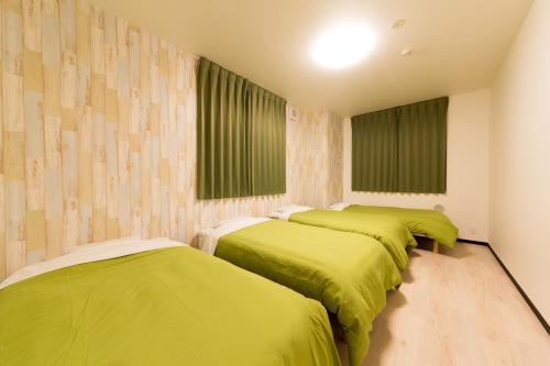 Hostal Hop Step Inn - Hostel