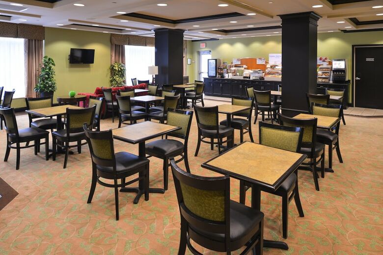 Hotel Holiday Inn Express Halifax Airport