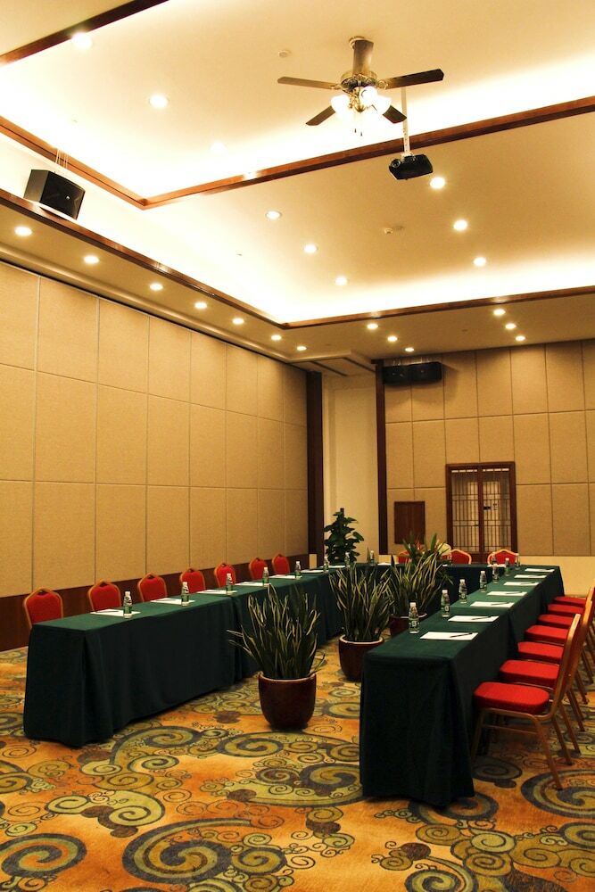 Guesthouse International Hotel Sanya