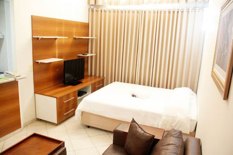 City Hall Flat & Hotel