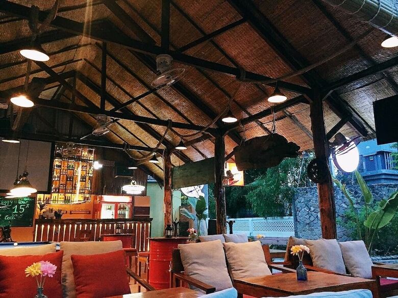 Hostal Langchia Home