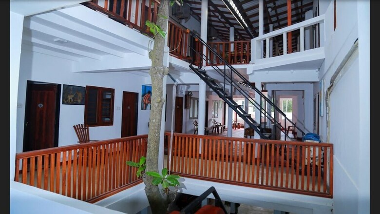 Hansa Surf Hotel