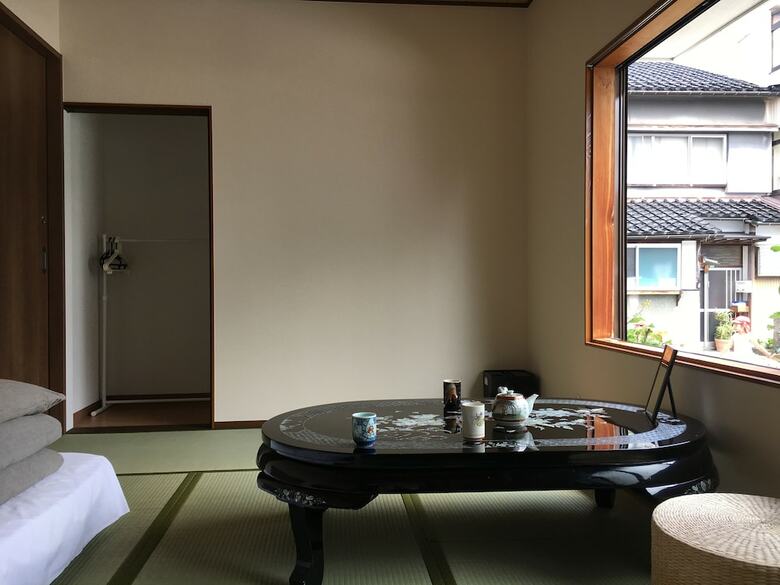 Hostal Guesthouse Hakuka - Hostel