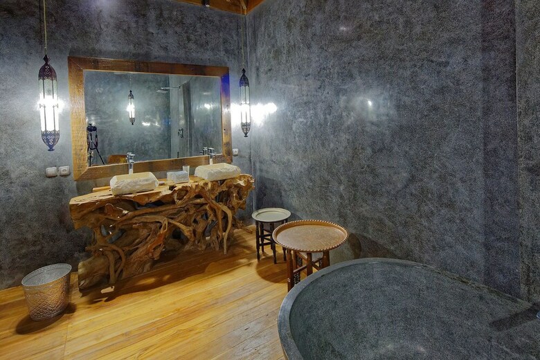 Secret River Villa