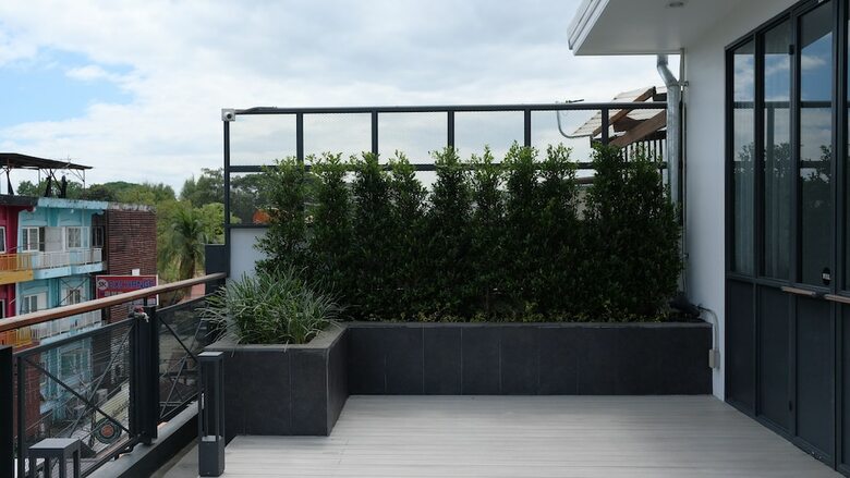Iron32 Hotel