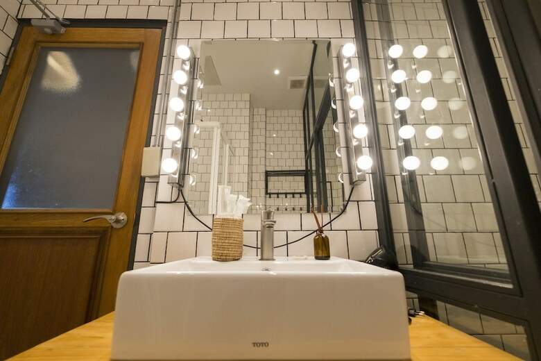 Iron32 Hotel