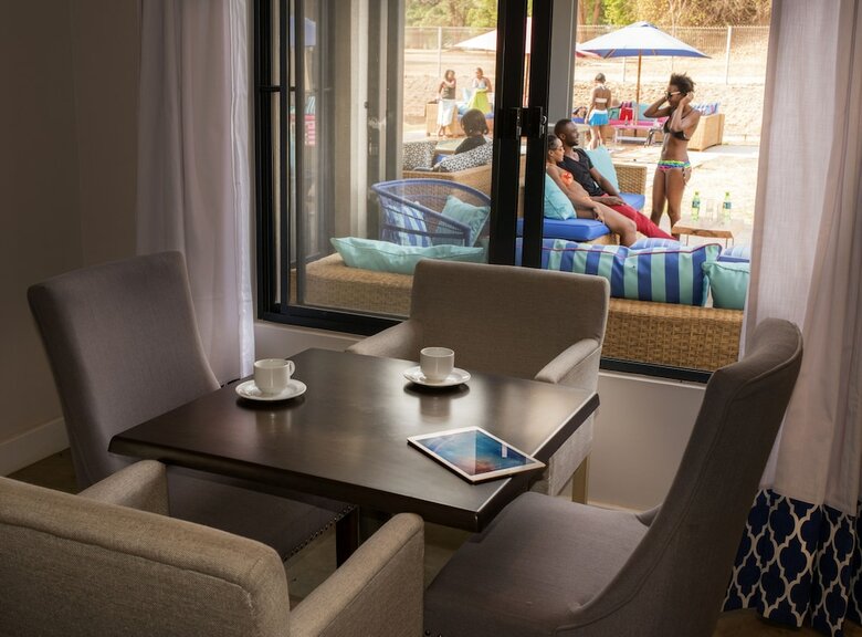 The Urban Hotel